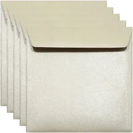 koperta-perlowa-metalizowana-k4-156-majestic-sand-piaskowa-120g-25szt