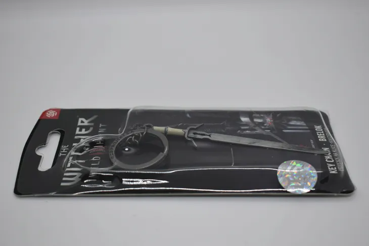 the-witcher-3-ciri-sword-keychain-tematyka-motyw-wiedzmin