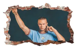 naklejki-na-sciane-erling-haaland-city-fototapeta-3d-dziura-70x46-cm-5
