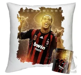 swiateczny-zestaw-poduszka-kubek-prezent-ronaldinho-gaucho-imie-30