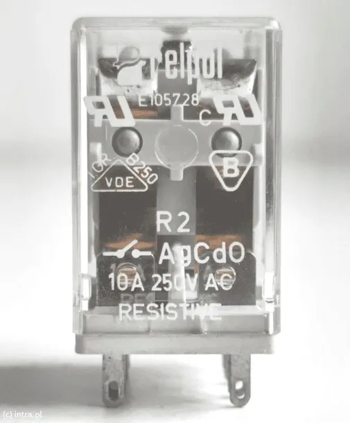 przekaznik-r2-1012-23-1220-waga-z-opakowaniem-0-2-kg