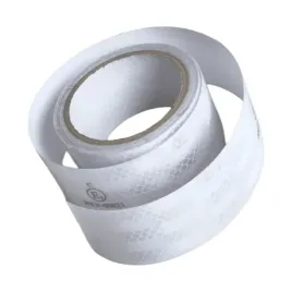 tasma-p2824c-50mm-5m-odblaskowa-mikropryzmatyczna-1-str-lepna-biala-e1