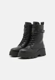 marc-o-polo-liliam-czarne-skorzane-ocieplane-botki-glany-z-platforma-41-3bp