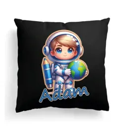 czarna-poduszka-z-imieniem-na-wielkanoc-maly-astronauta-kosmos-kosmonauta