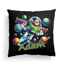 czarna-poduszka-z-imieniem-na-wielkanoc-toy-story-buzz-astral-bajka-zabawki