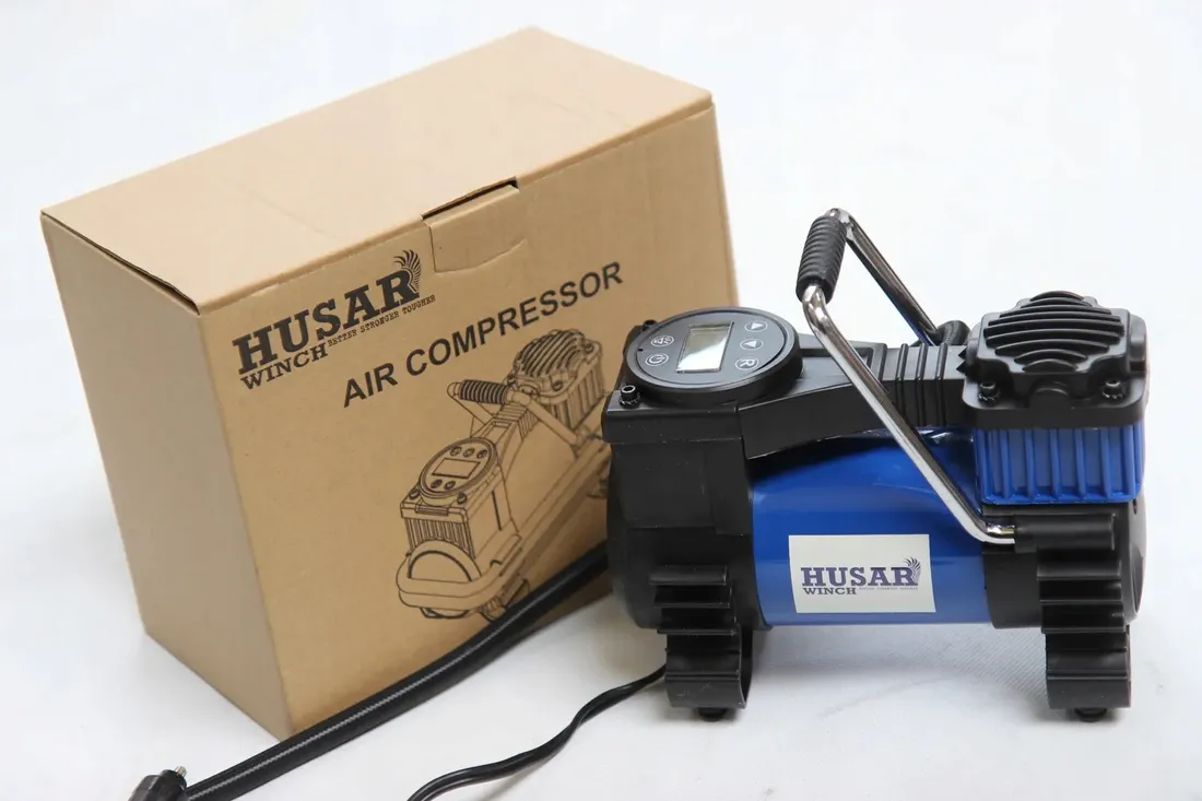 husar-winch-kompresor-samochodowy-pompka-sprezarka-mini-12v-led