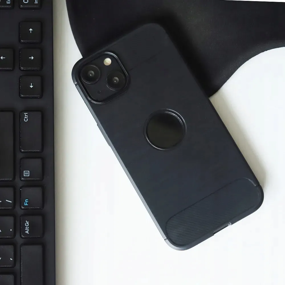 nakladka-simple-black-do-iphone-16-plus-67