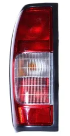 nissan-navara-d22-2002-2005-lampa-tylna-tyl-lewa