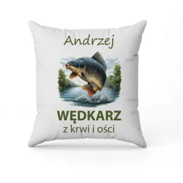 biala-poduszka-swiateczna-z-nadrukiem-wedkarz-z-krwi-i-osci-imie-3
