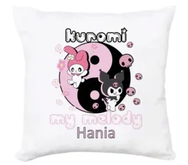 biala-poduszka-swiateczna-z-nadrukiem-prezent-kuromi-my-melody-imie-9