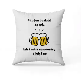 biala-poduszka-swiateczna-z-nadrukiem-prezent-smieszny-napis-piwo-imie