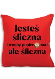 czerwona-poduszka-swiateczna-z-nadrukiem-na-walentynki-dla-kobiety-imie