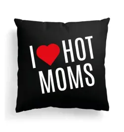 poduszka-z-nadrukiem-na-walentynki-i-love-hot-moms-dla-chlopaka-imie-27