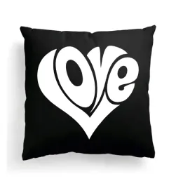 poduszka-z-nadrukiem-na-walentynki-dla-kobiety-love-serce-imie-4