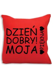 czerwona-poduszka-z-nadrukiem-na-walentynki-dzien-kobiet-kocham-cie-3
