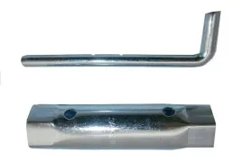 klucz-do-swiec-kosiarek-i-traktorkow-16x21