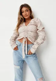 missguided-bluzka-w-kwiatki-z-marszczeniem-vtw6302-xl