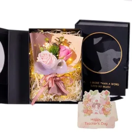 flowerbox-ksiazka-kwiaty-mydlane-roze-prezent-dla-nauczyciela-wychowawcy