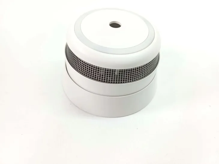 frient-inteligentny-czujnik-dymu-zigbee-smartthings-en14604-marka-frient