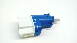 volvo-s60-v60-xc60-s80-v70-xc70-wlacznik-czujnik-swiatla-stop-oe