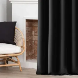 zaslona-z-matowej-tkaniny-czarna-na-tasmie-145x250cm-elodia