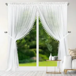 firana-woalowa-ozdobiona-biala-gipiura-na-tasmie-500x250cm-ivette
