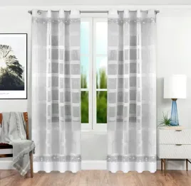 zaslona-w-biale-pasy-z-cyrkoniami-na-przelotkach-150x250cm-benira