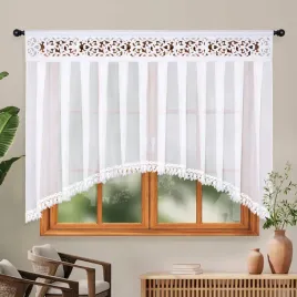 firana-woalowa-w-luk-zdobiona-panelem-azurowym-i-gipiura-200x160cm-jagna