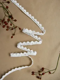 koronka-bawelniana-biala-1x2740cm