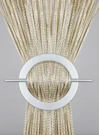 firana-makaron-bezowy-przeplatany-srebrna-tasma-300x250cm