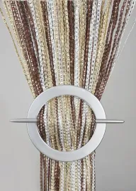 firana-makaron-braz-bez-bialy-cieniowana-ze-srebrna-tasma-300x250cm