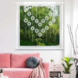 azurowy-panel-z-koralikami-i-zawieszkami-bialy-na-tunelu-100x150cm-bolo