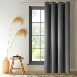 zaslona-zaciemniajaca-grafitowa-na-przelotkach-140x250cm-marla