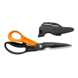 wielofunkcyjne-nozyczki-cuts-more-fiskars