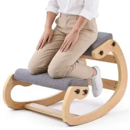 ergonomiczny-fotel-kleczacy-vevor-z-grubymi-poduszkami-i-drewniana-rama
