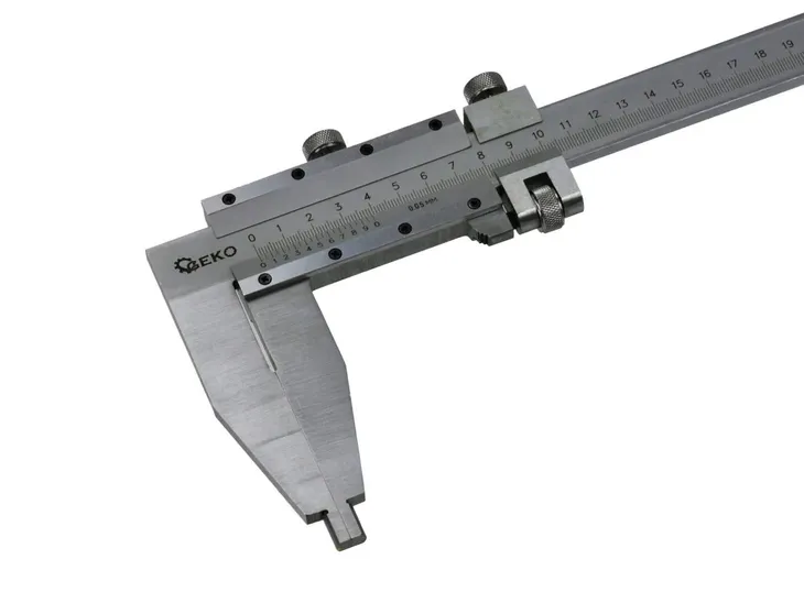 profesjonalna-suwmiarka-0-500-mm-005mm-stan-nowy