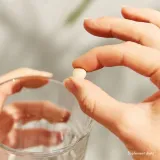 solgar-menoprime-suplement-diety-30-tabletek-cechy-dodatkowe-bezglutenowy-weganski-wegetarianski