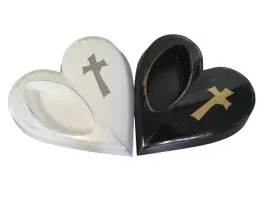 stroik-na-grob-cmentarz-kompozycja-nagrobna-funeralna-serce-na-zawsze-w-nas