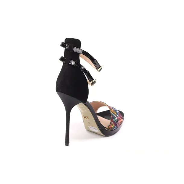 1241611c26-marka-solo-femme