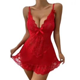 czerwona-przeswitujaca-koronkowa-haleczka-stringi-xl-xxl