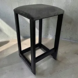 tapicerowany-taboret-stolek-krzeslo-zydel-welur-szare-karo-h52-solidny