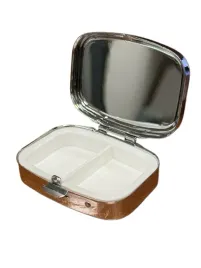 mala-metalowa-kasetka-na-leki-tabletki-z-lusterkiem-2-przegrodki-55-x-4-cm