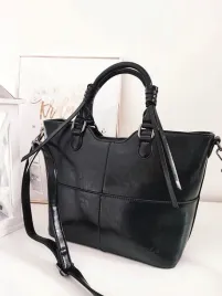 ines-delaure-torba-shopper-czarna-z-przeszyciami