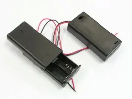 koszyk-baterii-aa-r6-x2-z-pokrywa-i-wylacznikiem