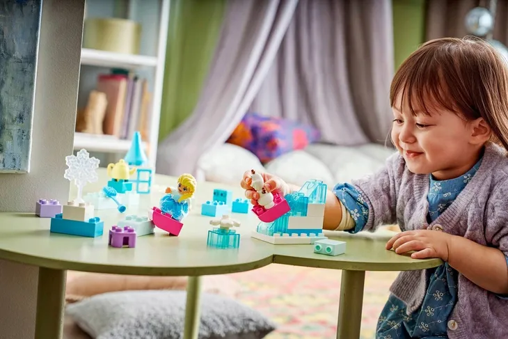 lego-10462-duplo-disney-nazwa-zestawu-lego-duplo-disney-10462-kraina-lodu-kreatywne-pudelko-z-elza-i-olafem