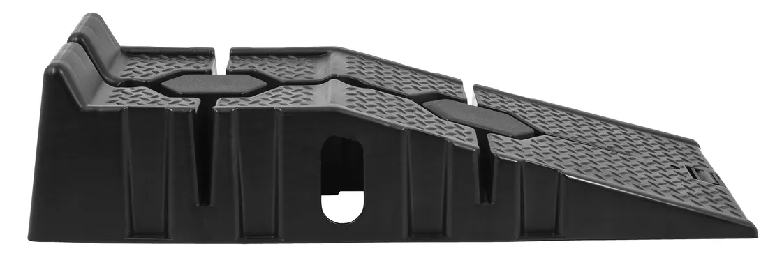 najazdy-baug-b3230