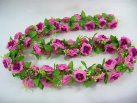 sztuczna-girlanda-z-roz-purple