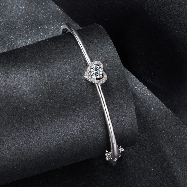 bransoletka-srebrna-925-bangle-serce-czerwinski-kolor-dominujacy-srebrny-stan-nowy