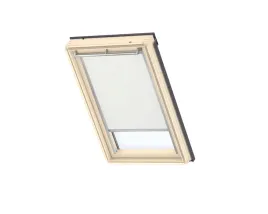 roleta-zaciemniajaca-velux-m08-bezowy-z-aluminiowe-prowadnice