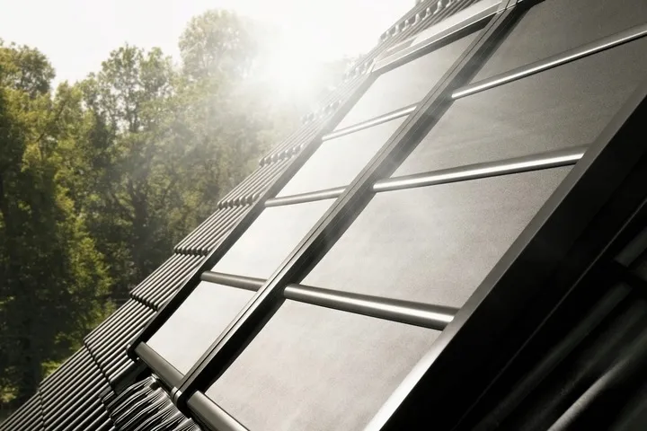 Markiza VELUX SSS Zaciemniająca Solarna PK08 0000